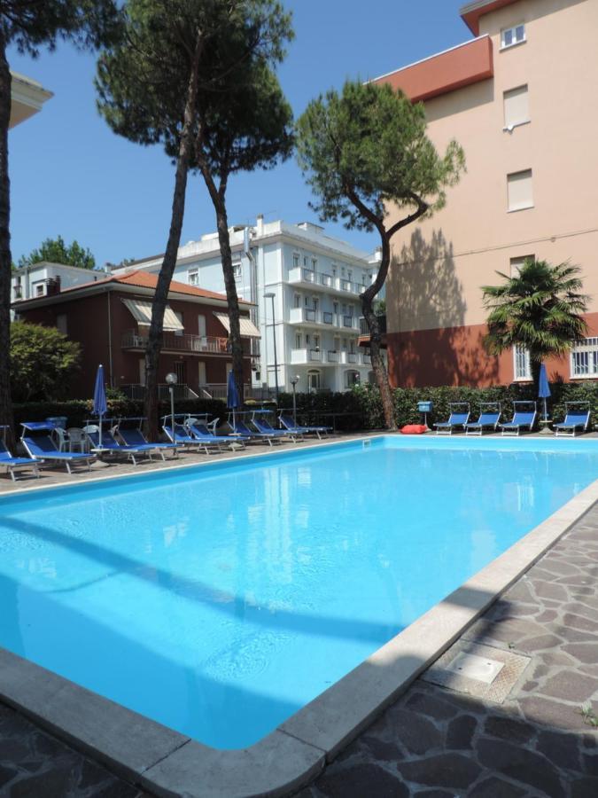 Hotel Liliana Rimini Extérieur photo